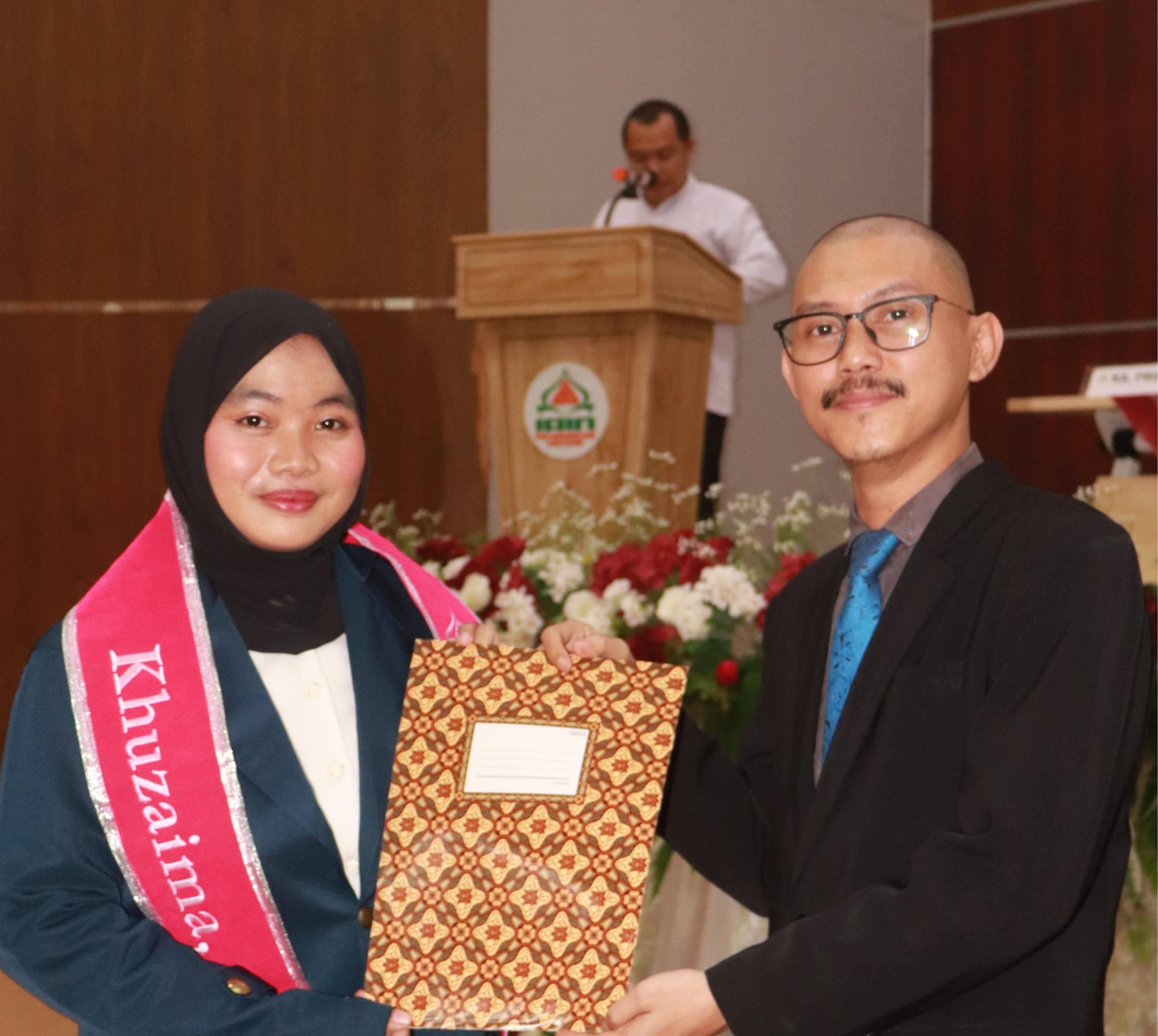 Kaprodi dan Jajaran Dosen KPI Dampingi Mahasiswa pada Yudisium FDKI IAIN SAS Babel