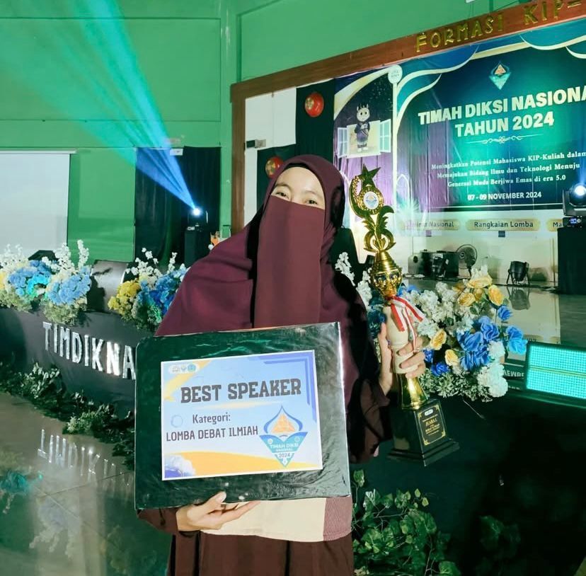 Muflihatul Kamila, Mahasiswi KPI IAIN SAS Bangka Belitung Jadi Presenter pada Kegiatan AICOIIS 2024