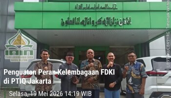 Kaprodi KPI, Gustin, M.Pd. dampingi dekan FDKI lakukan kunjungan ke PTIQ Jakarta