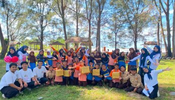 Mahasiswa KPI IAIN SAS Babel Gelar Workshop Keberagaman Budaya dan Camp Ceria di Desa Batu Belubang
