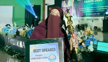 Muflihatul Kamila, Mahasiswi KPI IAIN SAS Bangka Belitung Jadi Presenter pada Kegiatan AICOIIS 2024